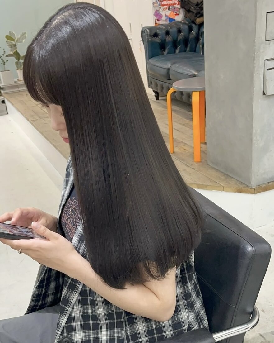 ダークトーンの美髪ロングストレート｜美髪矯正＋カット＋PREMIUMトリートメント（box kyoto／京都）